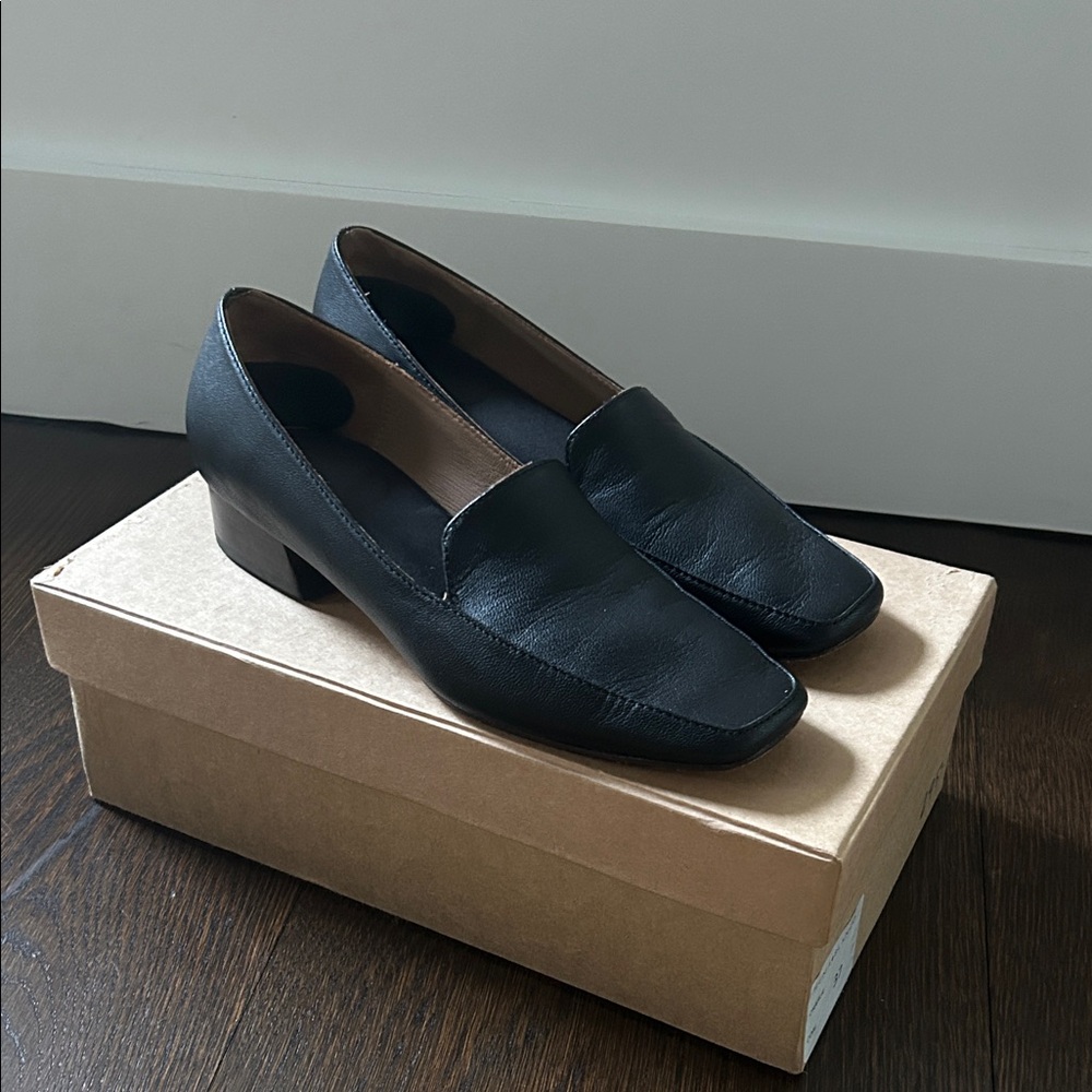 Elegant Black Women's Loafers